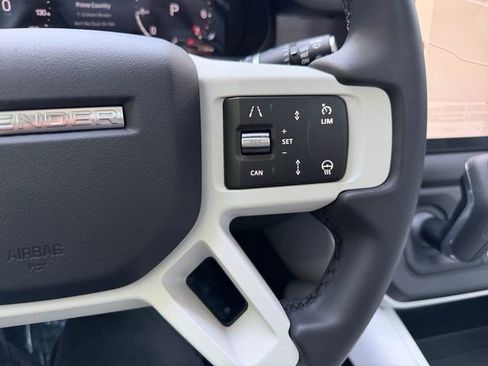 Certified 2025 Land Rover Defender 110 X-Dynamic SE AWD/4WD image 23