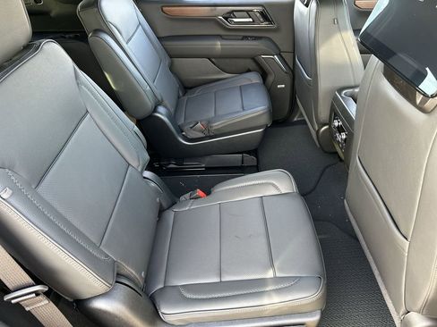 New 2026 GMC Yukon Denali w/ Advanced Technology Package image 28