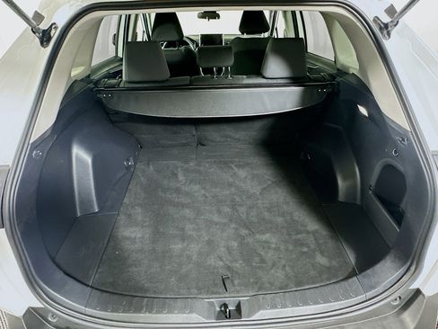 Used 2025 Toyota RAV4 XLE image 28