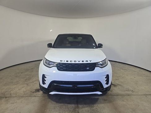 Used 2023 Land Rover Discovery HSE R-Dynamic image 3