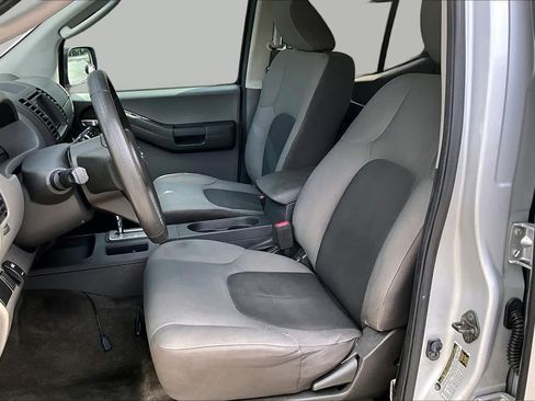 Used 2012 Nissan Xterra X AWD/4WD image 7