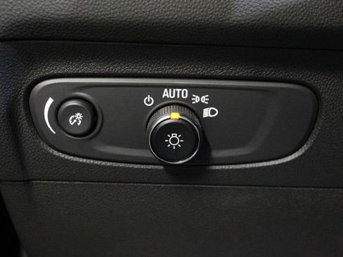 Certified 2023 Buick Envision Essence AWD/4WD image 21