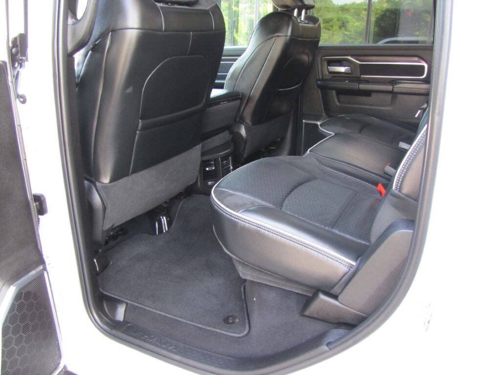 Used 2026 RAM 2500 Laramie AWD/4WD image 18
