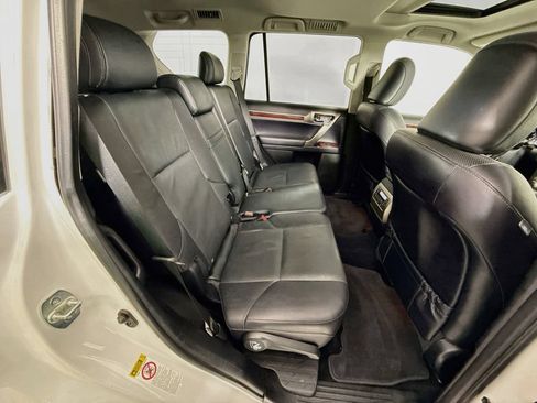 Used 2018 Lexus GX 460 Premium w/ Premium Package AWD/4WD image 28