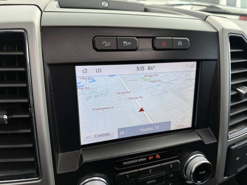 Used 2019 Ford F150 Lariat w/ Equipment Group 502A Luxury AWD/4WD image 25