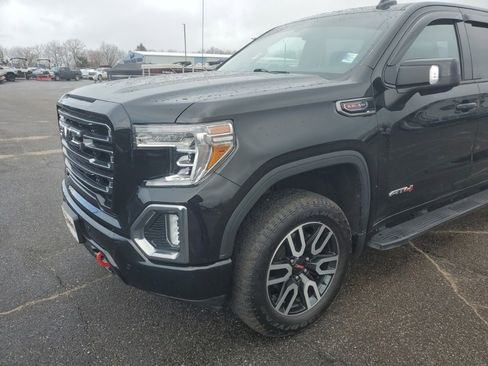 Used 2020 GMC Sierra 1500 AT4 w/ AT4 Premium Package image 2