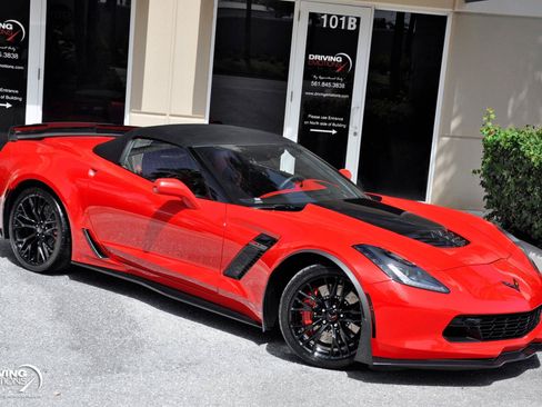 Used 2019 Chevrolet Corvette Z06 RWD image 5