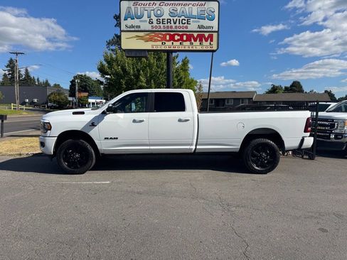 Used 2020 RAM 3500 Big Horn w/ Night Edition AWD/4WD image 17