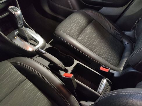 Used 2016 Buick Encore FWD image 26