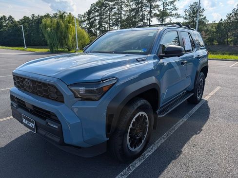 Used 2025 Toyota 4Runner TRD Off-Road Premium w/ Tow Technology Package AWD/4WD image 30