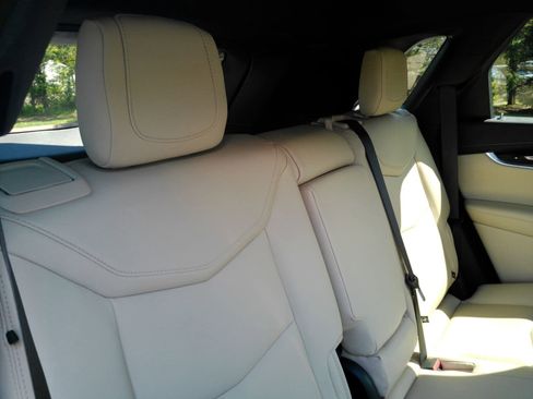 Certified 2019 Cadillac XT5 AWD image 20