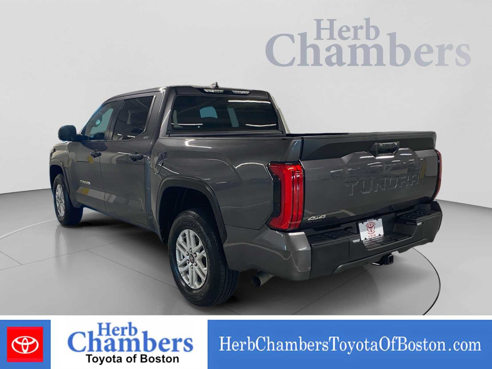 Used 2025 Toyota Tundra SR5 AWD/4WD image 3