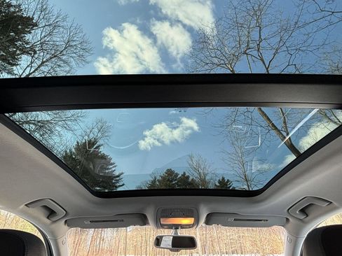 Used 2017 Audi Q5 2.0T Premium Plus w/ Technology Package image 32