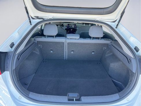 Used 2020 Hyundai Ioniq SE image 24