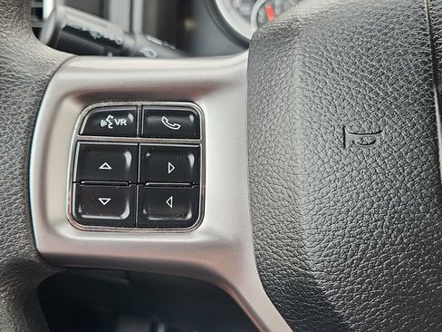 Used 2024 RAM 1500 Classic SLT AWD/4WD image 18