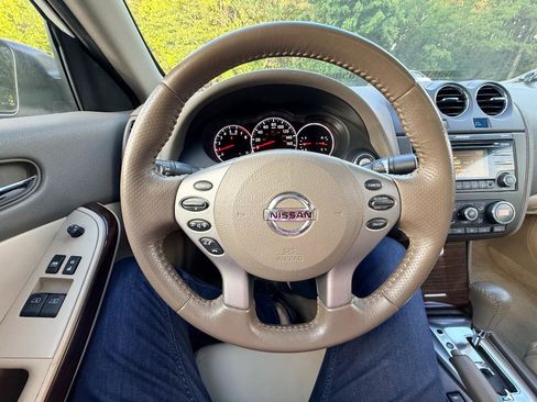 Used 2012 Nissan Altima 2.5 S w/ 2.5S Premium Pkg FWD image 13