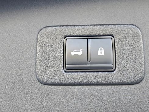 Used 2023 Nissan Armada Platinum w/ Captain's Chairs Package image 40