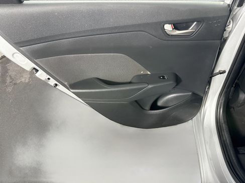 Used 2019 Hyundai Accent SE FWD image 25