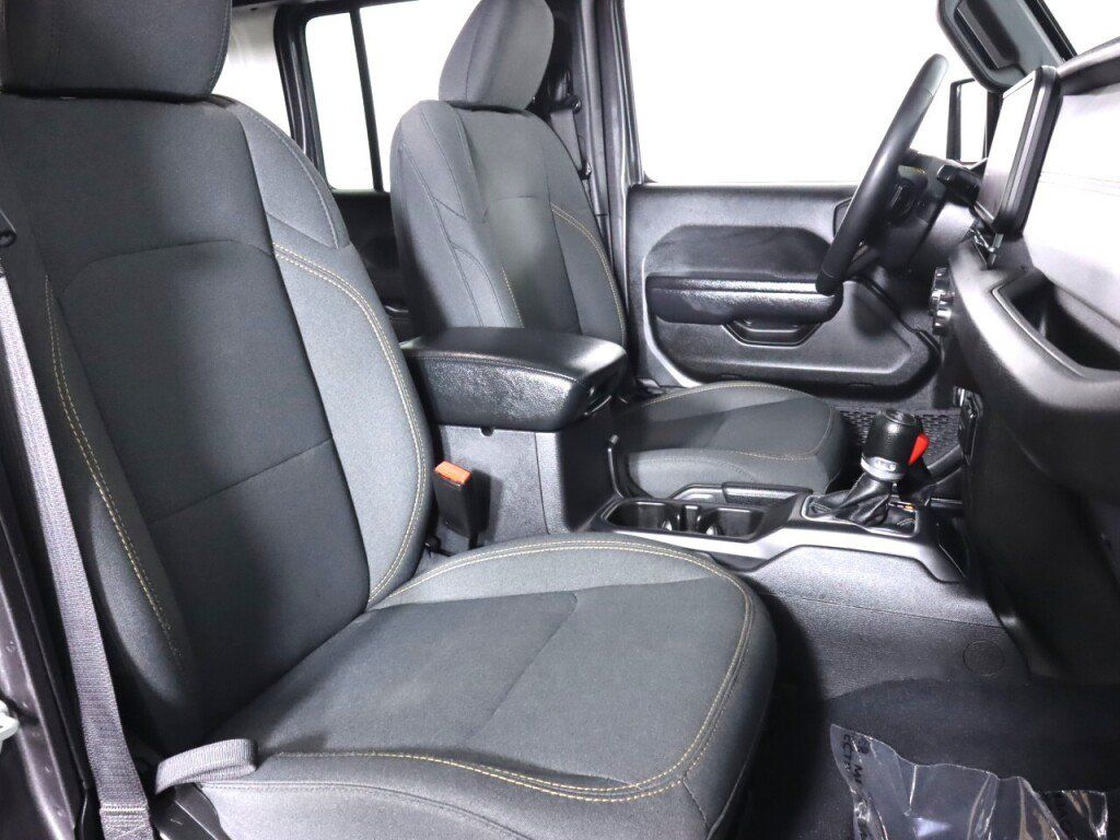 Used 2024 Jeep Wrangler Unlimited w/ Convenience Group AWD/4WD image 45