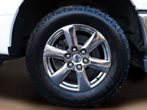 Used 2018 Ford F150 XLT w/ Equipment Group 302A Luxury AWD/4WD image 34