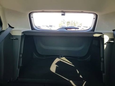 Used 2020 Buick Encore Preferred image 25