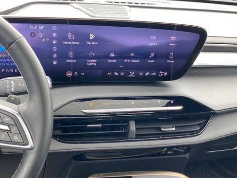 Certified 2025 Buick Enclave Avenir w/ LPO, Floor Liner Package FWD image 10