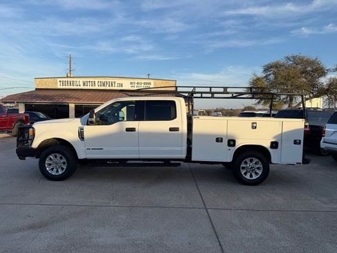 Used 2022 Ford F250 XLT w/ XLT Value Package AWD/4WD image 4