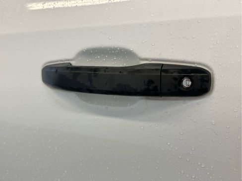 Used 2023 GMC Sierra 1500 Pro w/ Convenience Package image 9