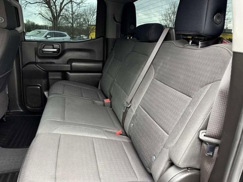 Used 2023 Chevrolet Silverado 1500 Custom image 16