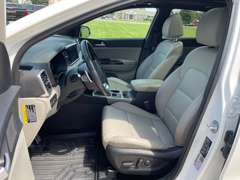 Used 2021 Kia Sportage S w/ S AWD Premium Package image 8