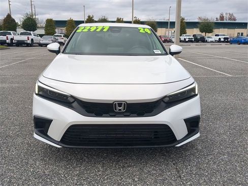 Used 2024 Honda Civic EX-L image 9