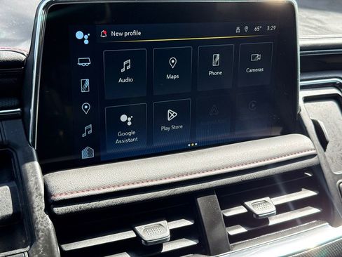 Used 2024 Chevrolet Suburban RST w/ Luxury Package image 25