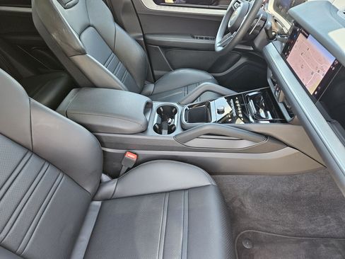 Certified 2026 Porsche Cayenne Coupe AWD/4WD image 15