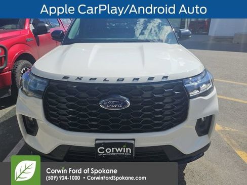 Used 2025 Ford Explorer ST-Line AWD/4WD image 11