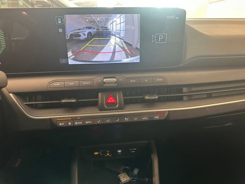 Used 2025 Kia K4 LXS image 17