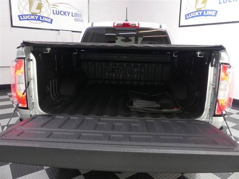 Used 2017 GMC Canyon SLE w/ All Terrain Package AWD/4WD image 9