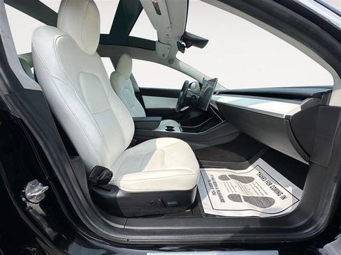 Used 2019 Tesla Model 3 Long Range image 15