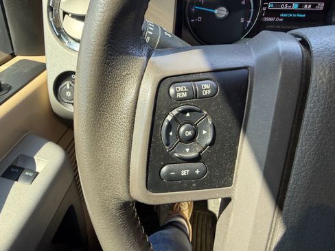 Used 2015 Ford F350 Lariat image 15