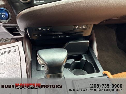 Used 2021 Lexus ES 300h w/ Premium Package FWD image 23