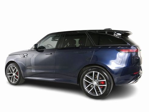 Used 2023 Land Rover Range Rover Sport SE Dynamic image 5