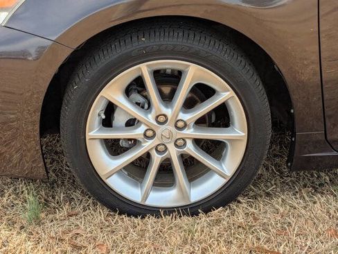 Used 2013 Lexus CT 200h image 10