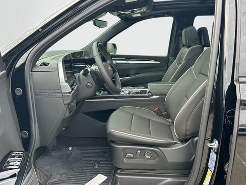 New 2026 Cadillac Escalade ESV Sport w/ Touring Package AWD/4WD image 10