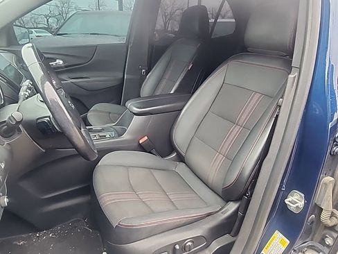 Used 2022 Chevrolet Equinox RS w/ Infotainment Package image 6