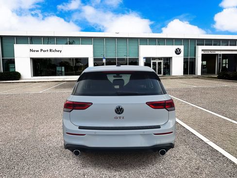 New 2026 Volkswagen GTI SE FWD image 7