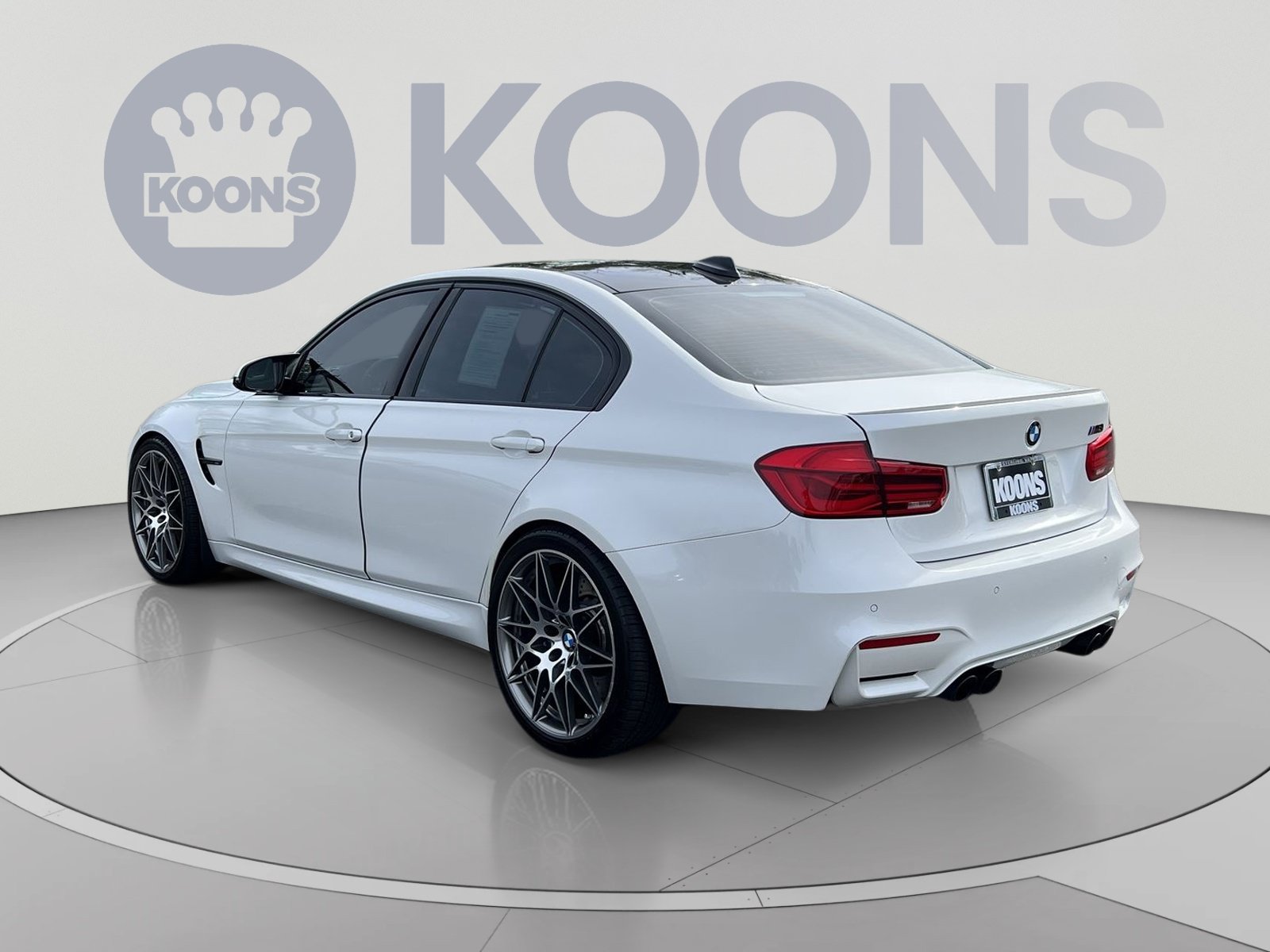 Used 2017 BMW M3 RWD image 8