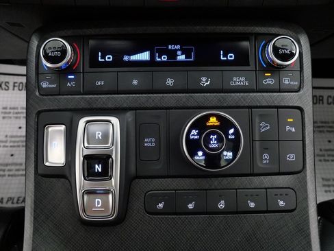 Used 2024 Hyundai Palisade Limited AWD/4WD image 29