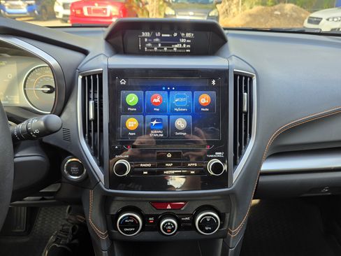 Certified 2022 Subaru Crosstrek 2.5i Limited w/ Moonroof Package 2 image 21