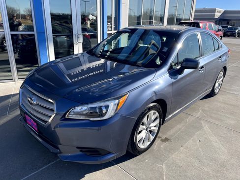Used 2017 Subaru Legacy 2.5i Premium image 4