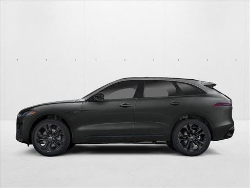 New 2026 Jaguar F-PACE R-Dynamic S image 2