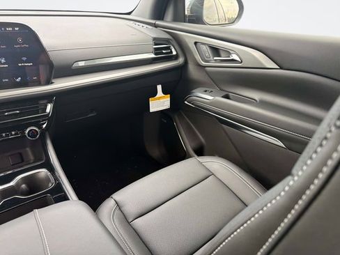 New 2026 Chevrolet Traverse LT w/ Enhanced Driving Package image 17